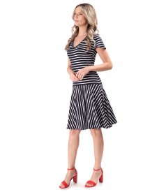 Rochie din jerse elastic de viscoza imprimat cu dungi
