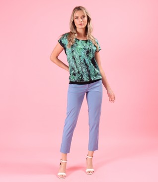 Bluza lejera cu fata din matase naturala cu pantaloni pana